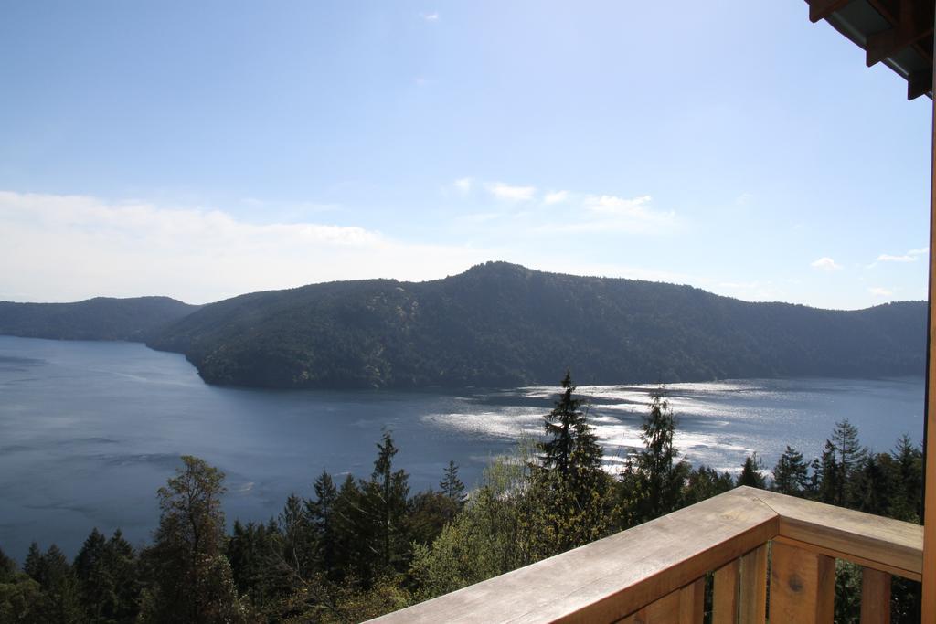 Moon Water Lodge Malahat Pokoj fotografie