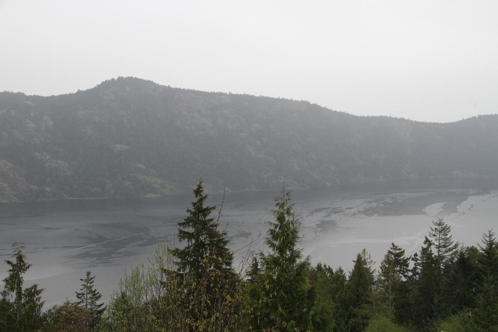 Moon Water Lodge Malahat Pokoj fotografie